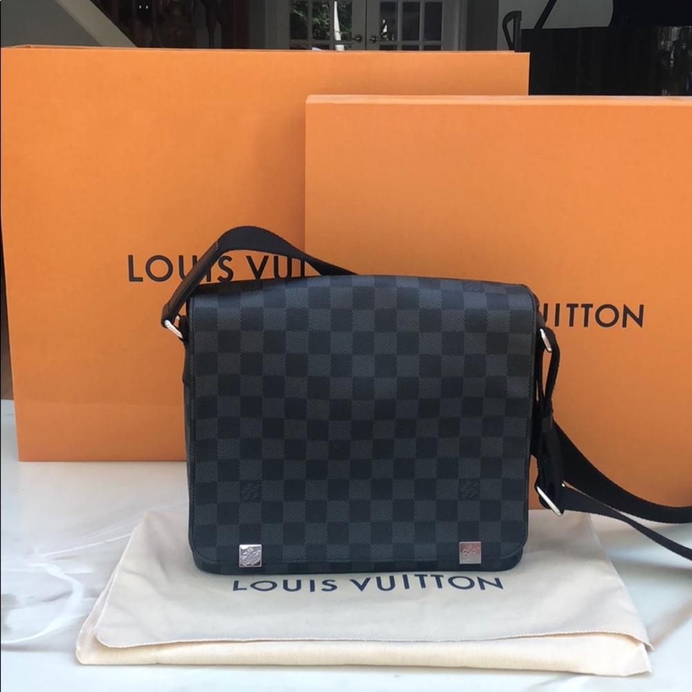 Louis Vuitton District PM Crossbody